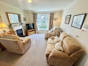 Photo 16- click for photo gallery